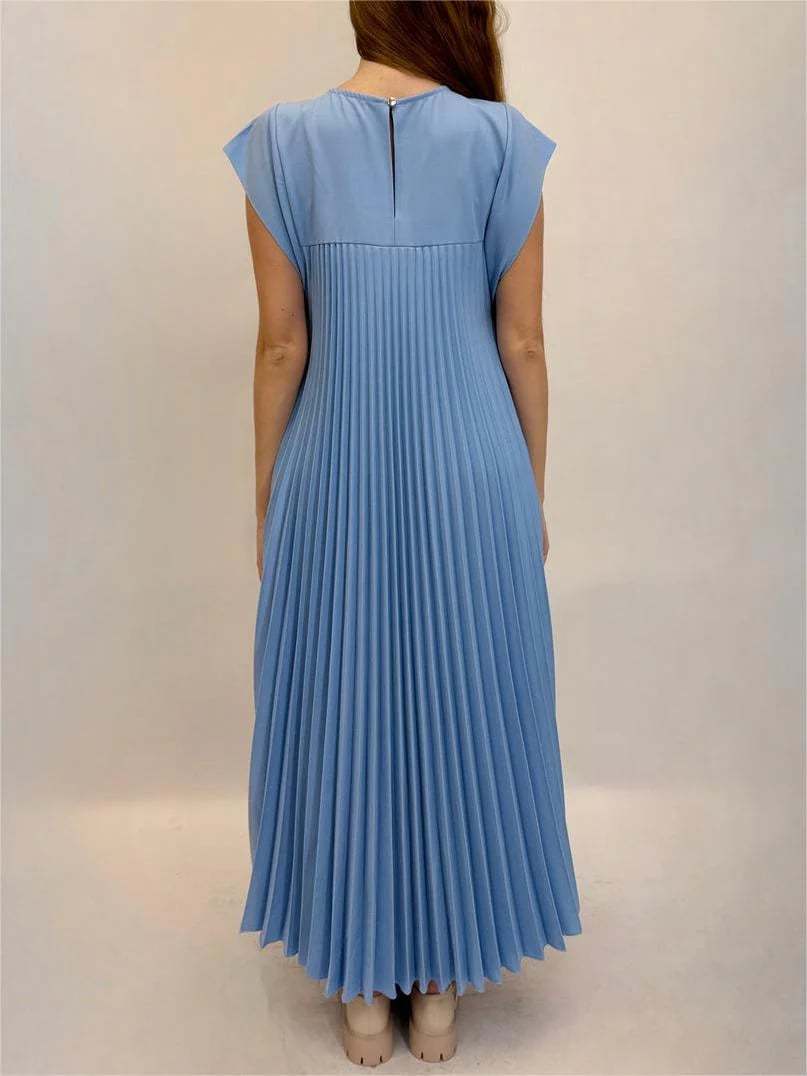 🎉Sleeveless Pleated Simple Solid Color Dress