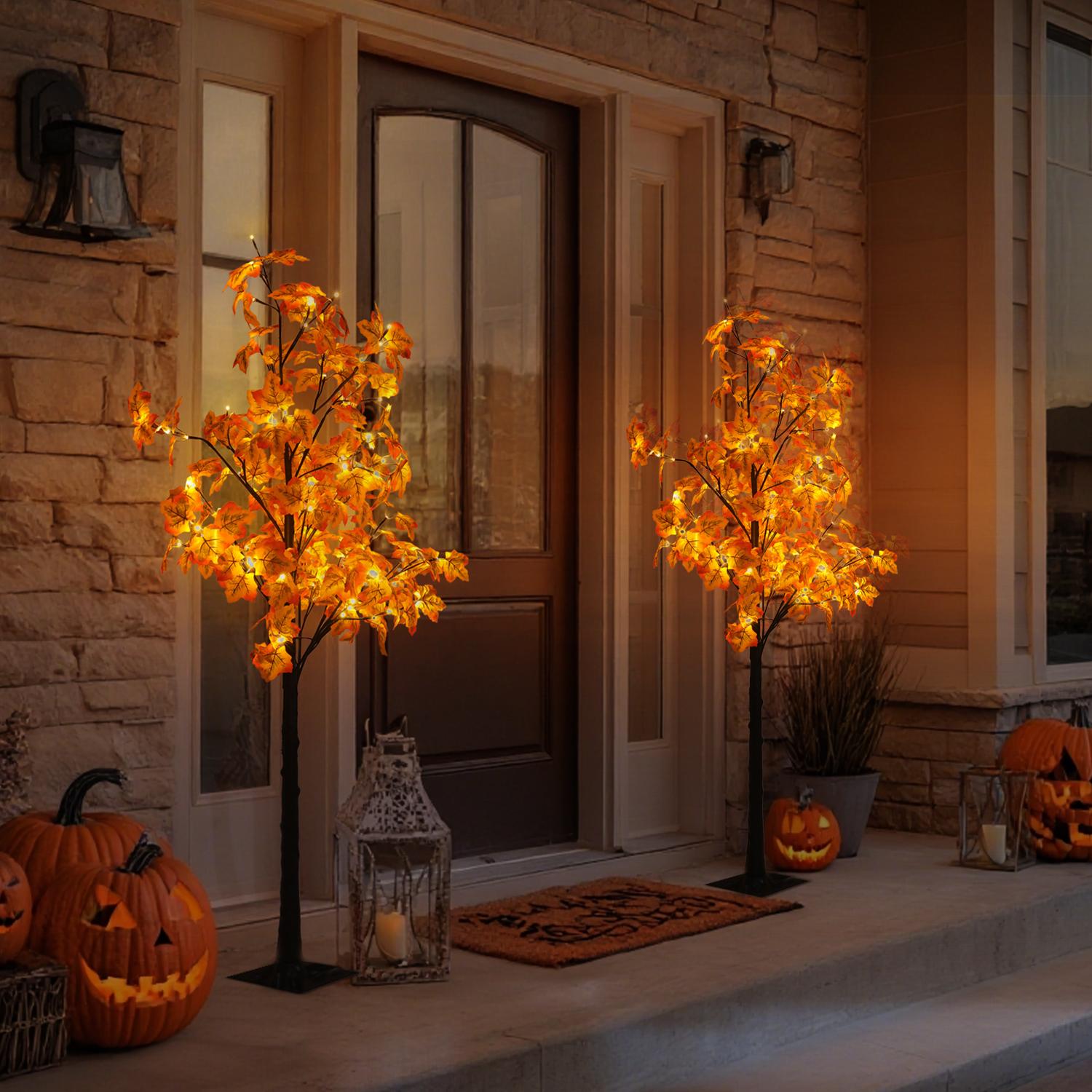 Hoodink Lighted Maple Tree durable metal base ensures stability for indoor displays
