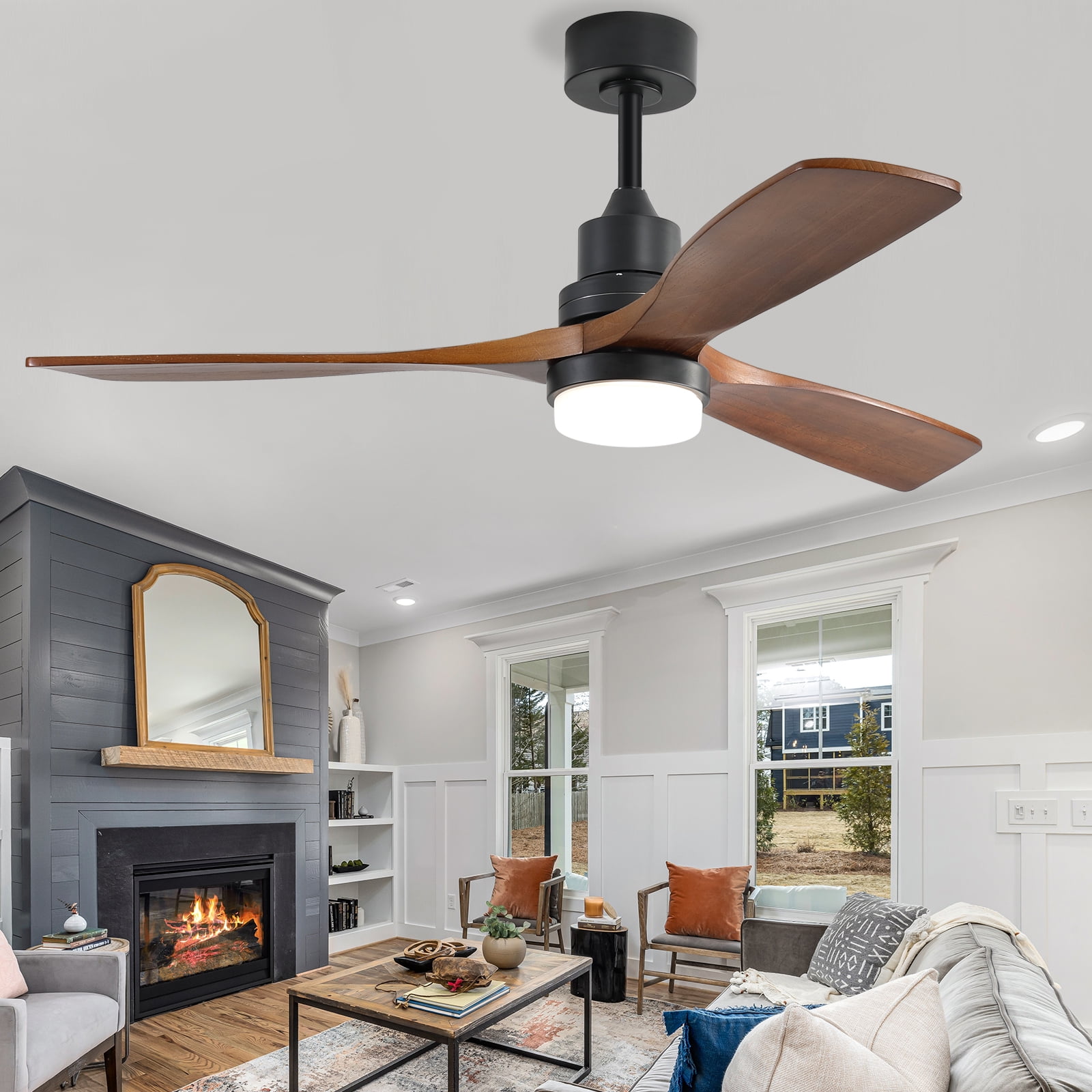 Ventilateur de plafond LED de style moderne de 52 pouces : intègre l’éclairage, la télécommande et les fonctions avant/arrière ; équipé d’un moteur silencieux à 6 vitesses et de 3 pales de ventilateur en bois ; disponible en blanc/noir.