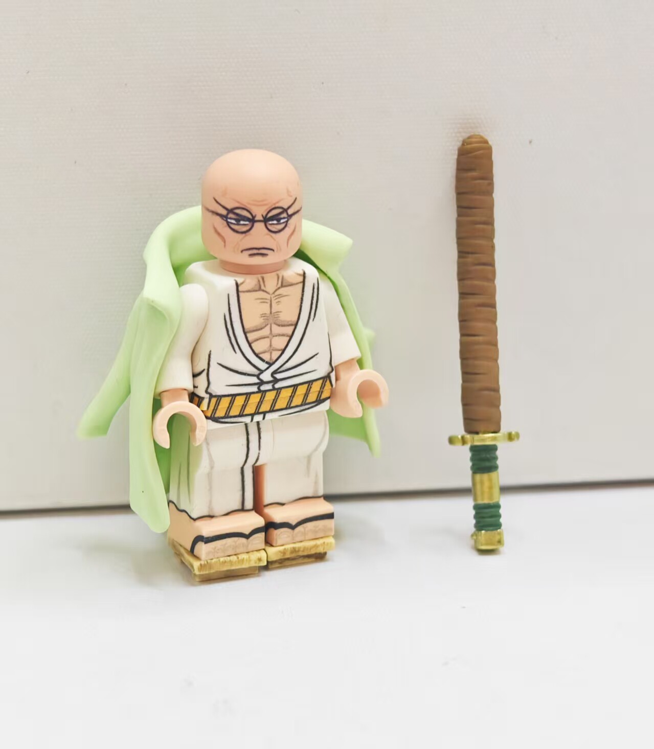 【THB-YYDSJ】St. Ethanbaron V. Nusjuro 伊贊巴隆・V・納斯壽郎聖 세인트 에탄바론 V. 누스쥬로 【One Piece custom minifigures】