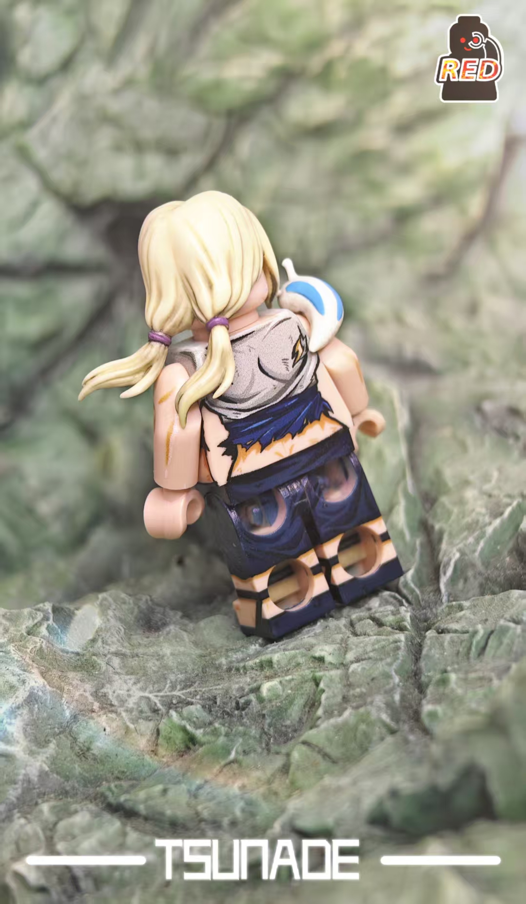【Red】Tsunade [Fourth Great Ninja War - Damaged Version] 綱手【忍界大戰 - 戰損】 츠나데 [제4차 닌계대전 - 파손 버전]【naruto custom minifigures】