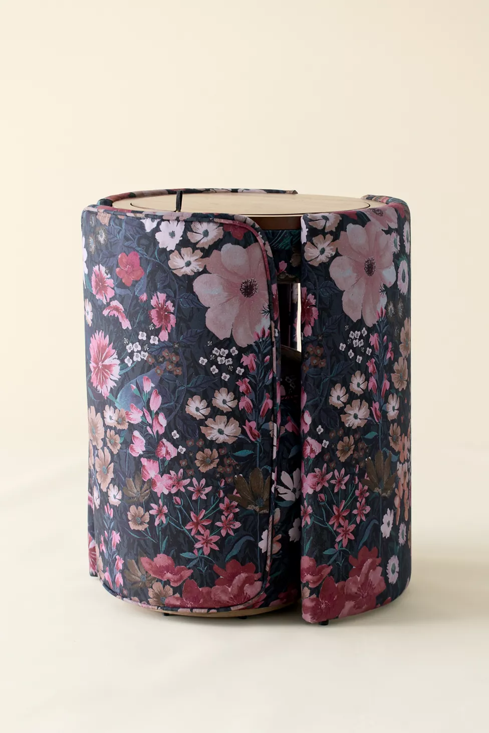 Whzyxd Upholstered Vanity & Stool Set