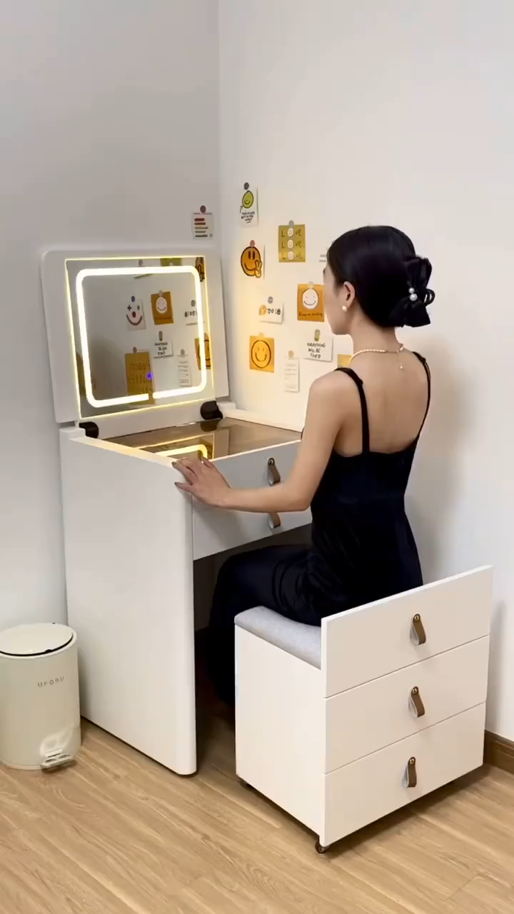 Modern Vanity Desk Set with Mirror