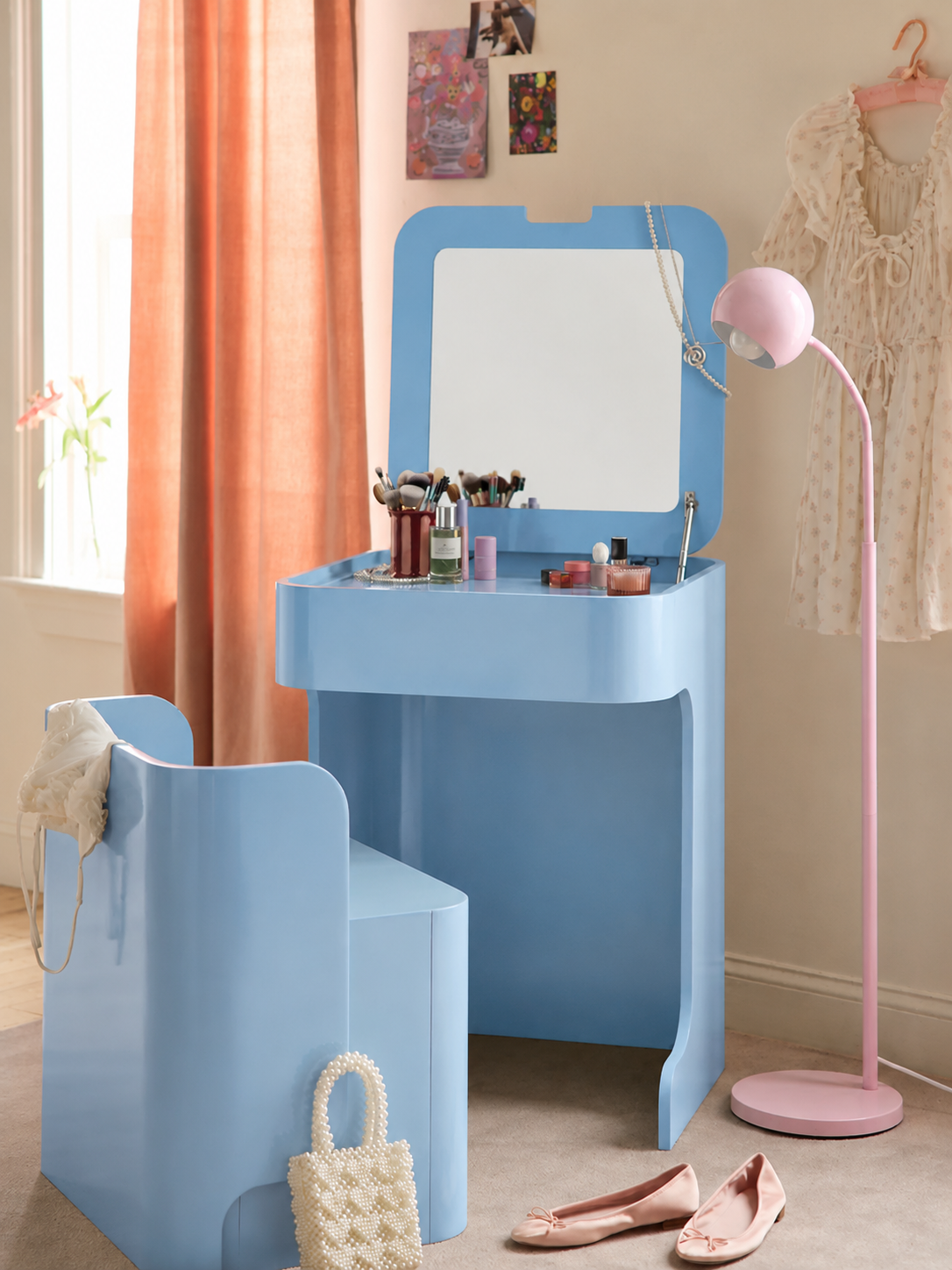 Whzyxd Upholstered Vanity & Stool Set