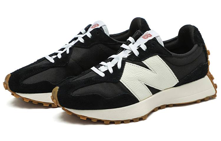 (WMNS) New balatthhnce 327 'Black White Gum'