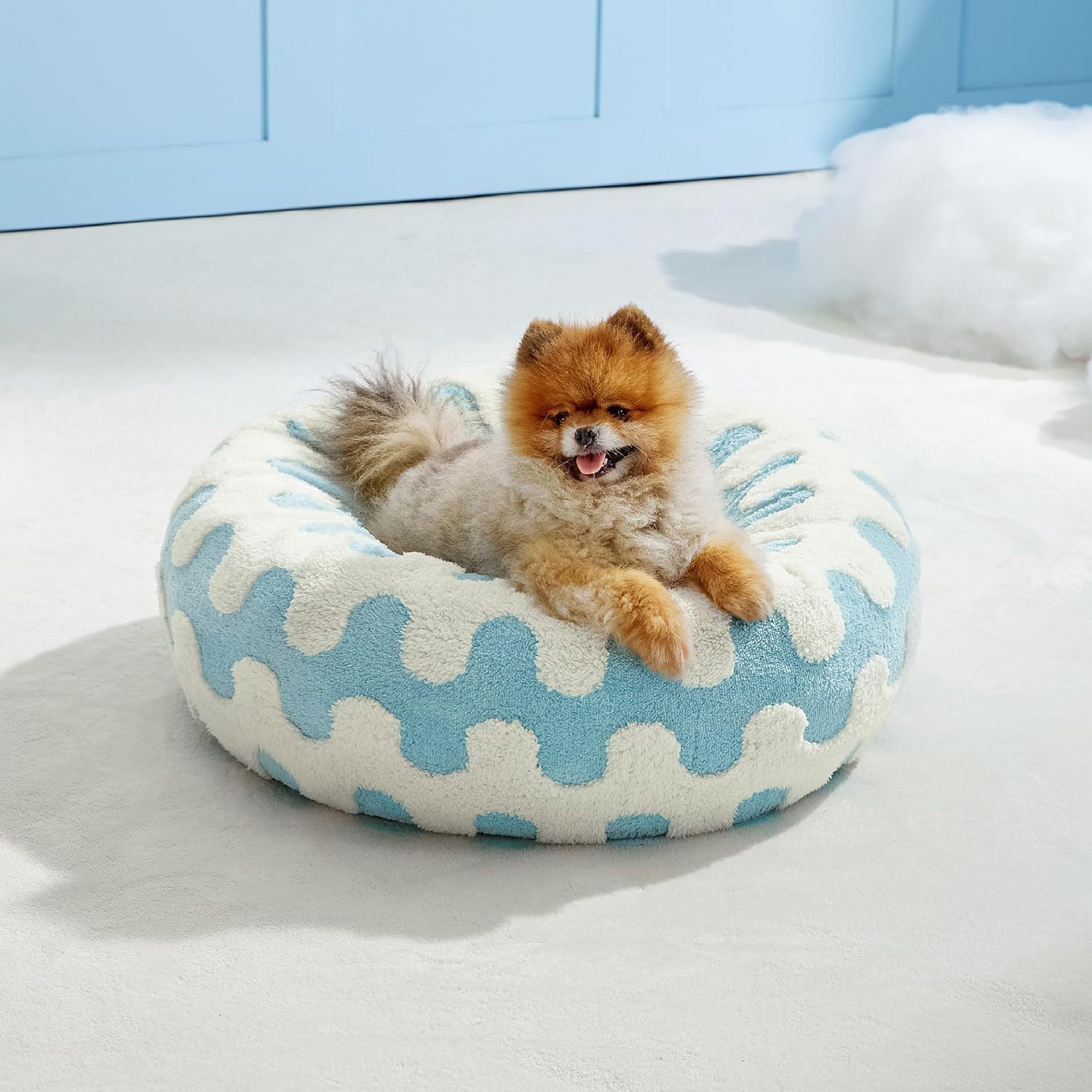 Jacquard Donut Dog Bed - Cute Home Decor as Gift for Pet,Washable Cover Cute Home Decor as Gift for Pet,Anti Slip Bottom