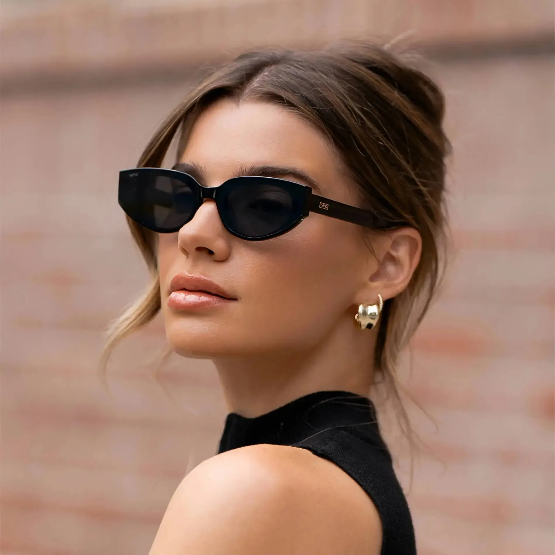 Modern Flat-Lens Cat-Eye Sunglasses For Women