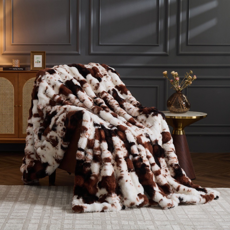 Faux Rabbit Fur Fluffy Fabric Blanket - Soft, Thick Fleece Sherpa Blanket , Stress Relief, Feel Cosy, Women's Gift for Anxiety, Cloud Bubble Blanket