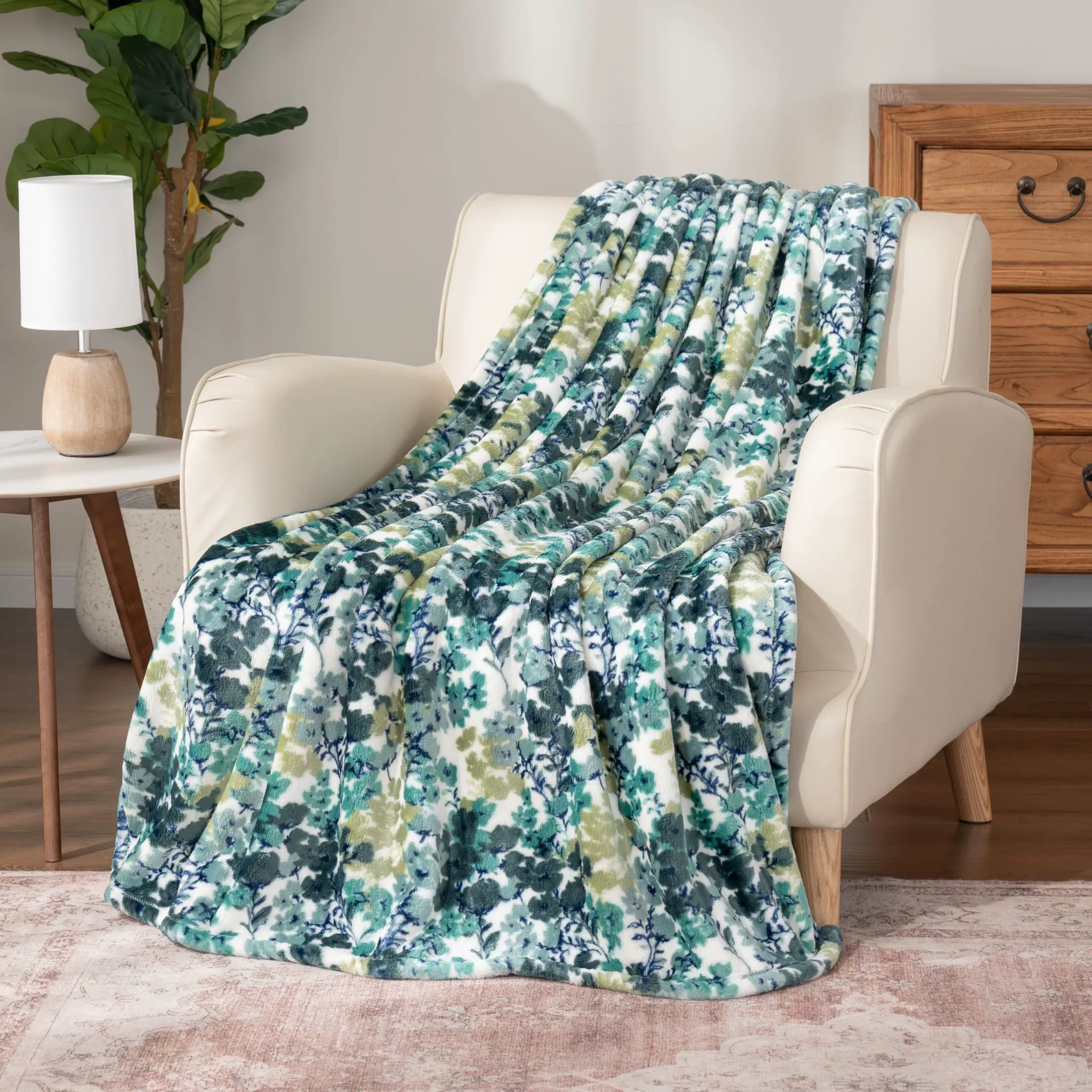Velvetsoft Floral Throw Plush Blankets