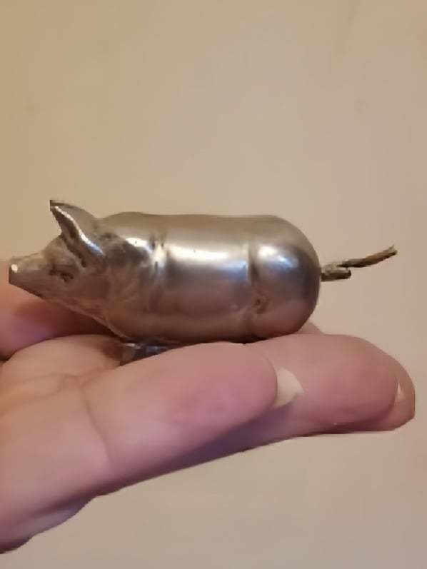 1880s Vintage Pig Tape Measure – Antique-Inspired Mini Collectible