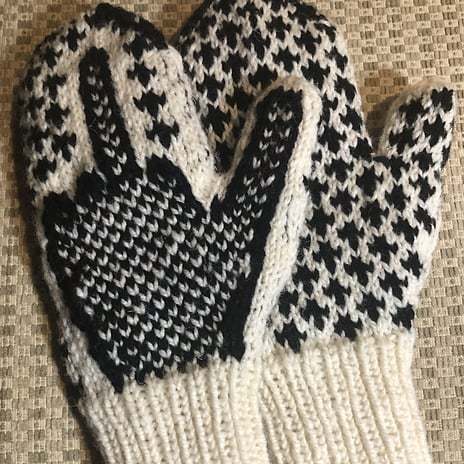 🎅The "Naughty List" Mittens | Cozy Knit with a Hidden Attitude 🖕✨