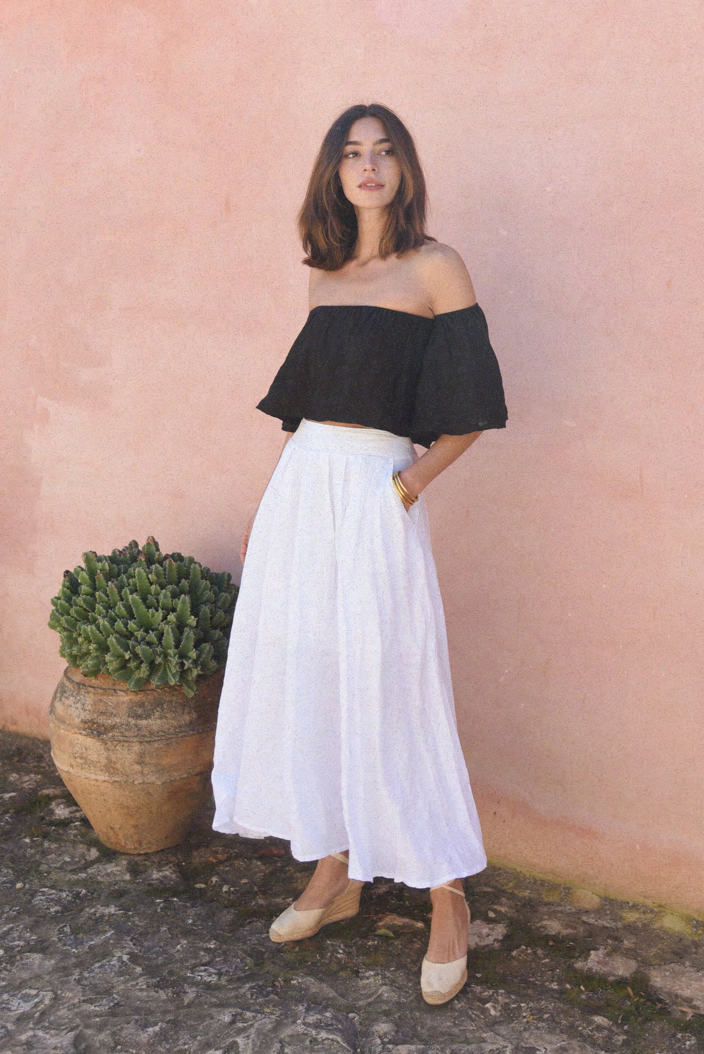 “Soft knits and breezy linen—your new uniform for slow mornings and sunny days.”