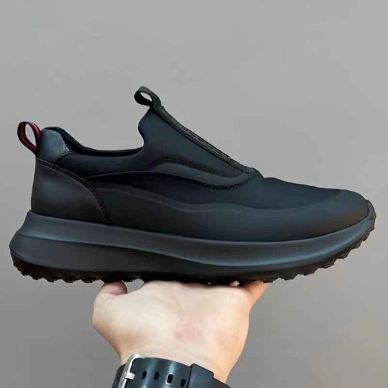 🔥🔥Comfortable men’s casual shoes featuring soft, flexible insoles with advanced odour-control technology