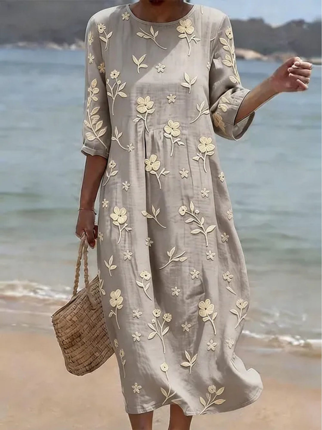 Leichtes Komfort Sommerkleid mit elegantem Rundhals Ausschnitt