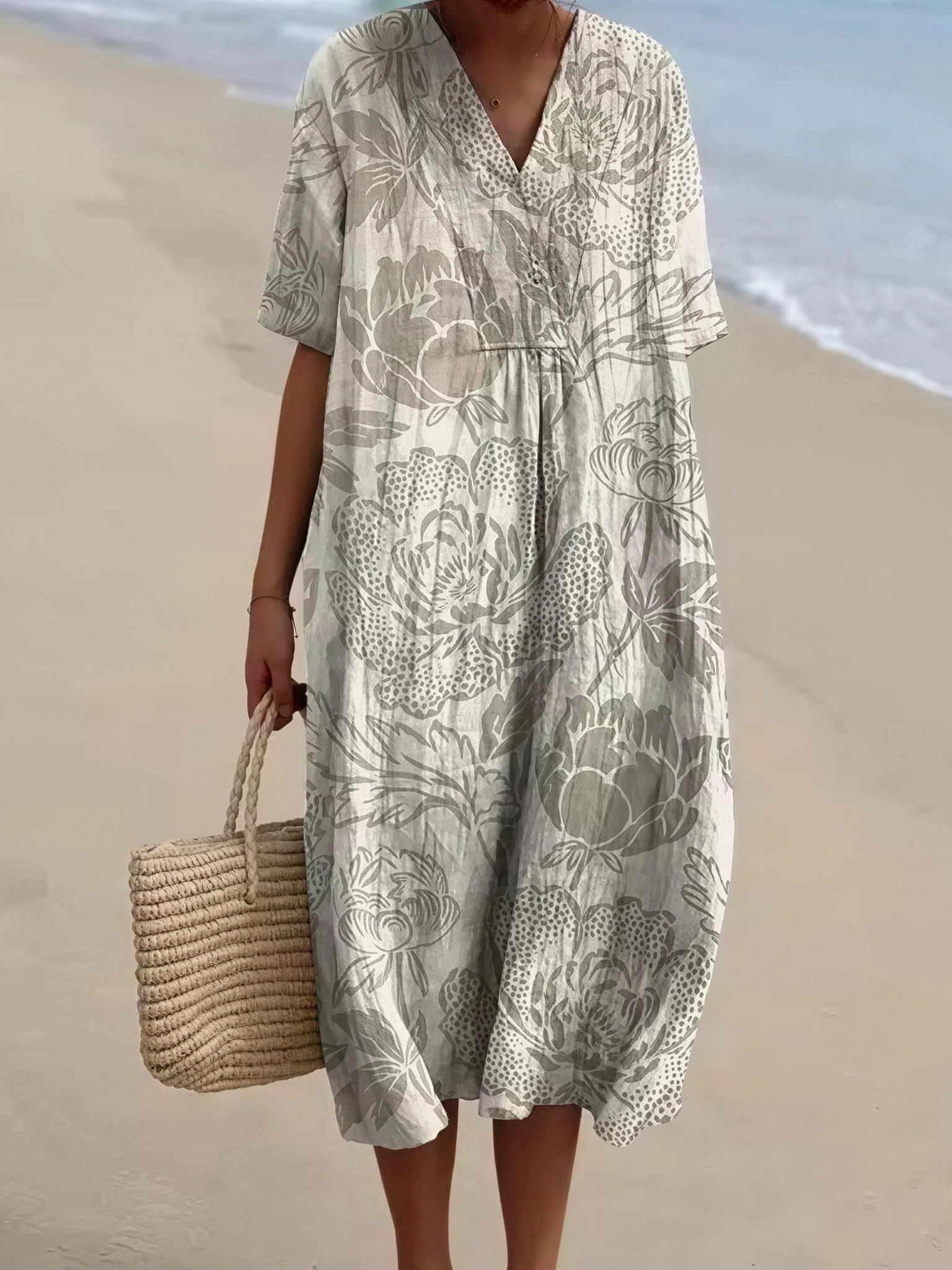 Wildflower Summer – Kleid mit V-Ausschnitt