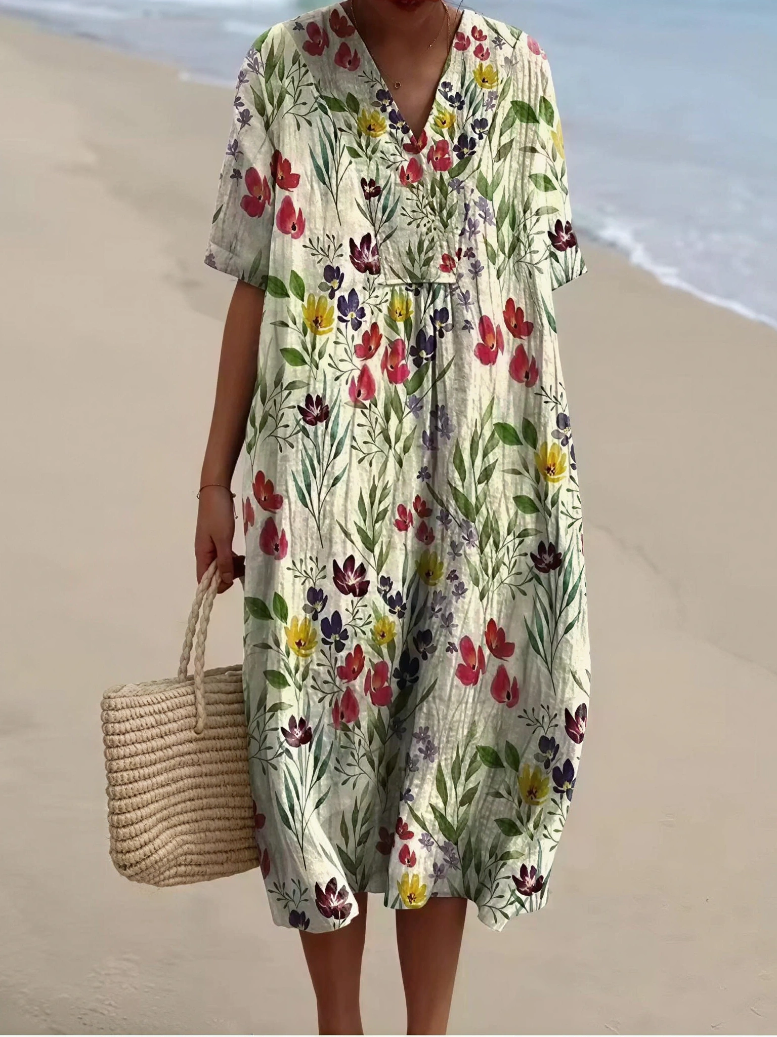 Wildflower Summer – Kleid mit V-Ausschnitt