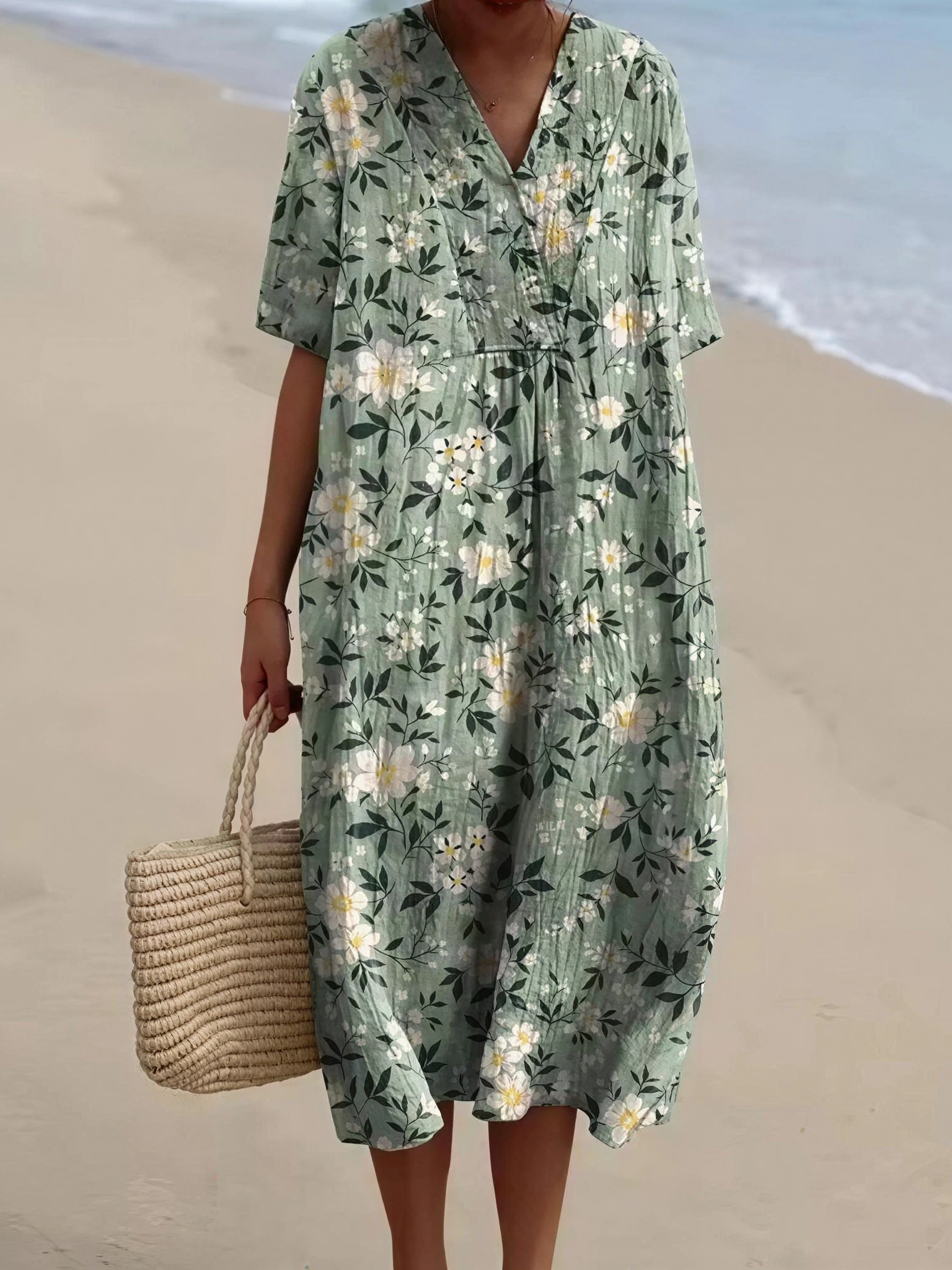 Wildflower Summer – Kleid mit V-Ausschnitt