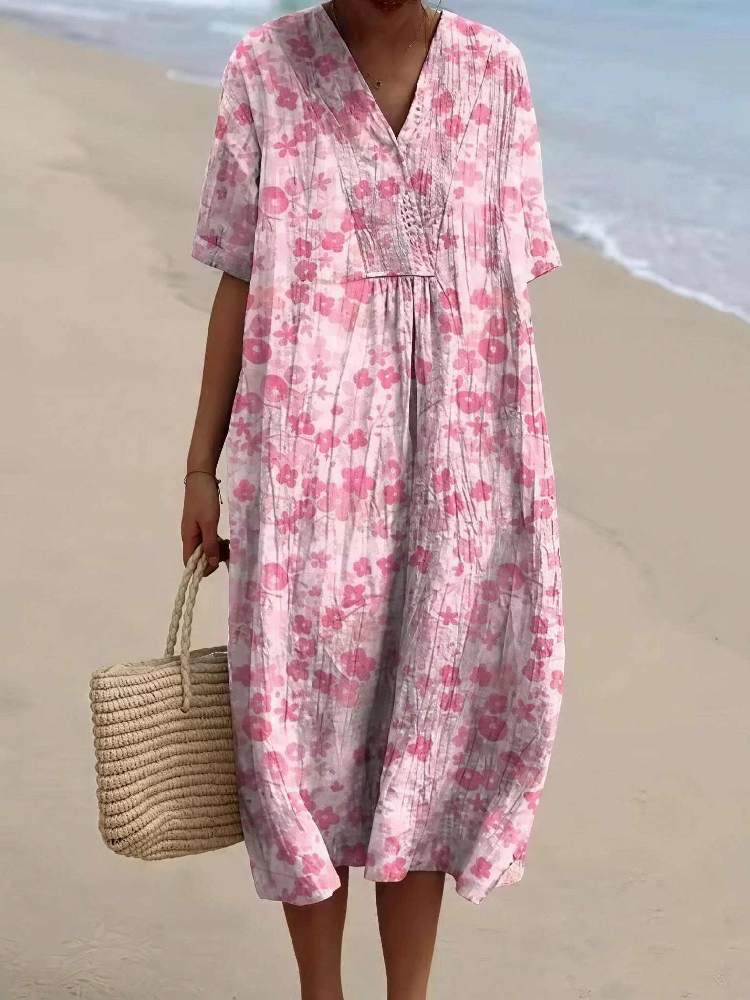 Wildflower Summer – Kleid mit V-Ausschnitt
