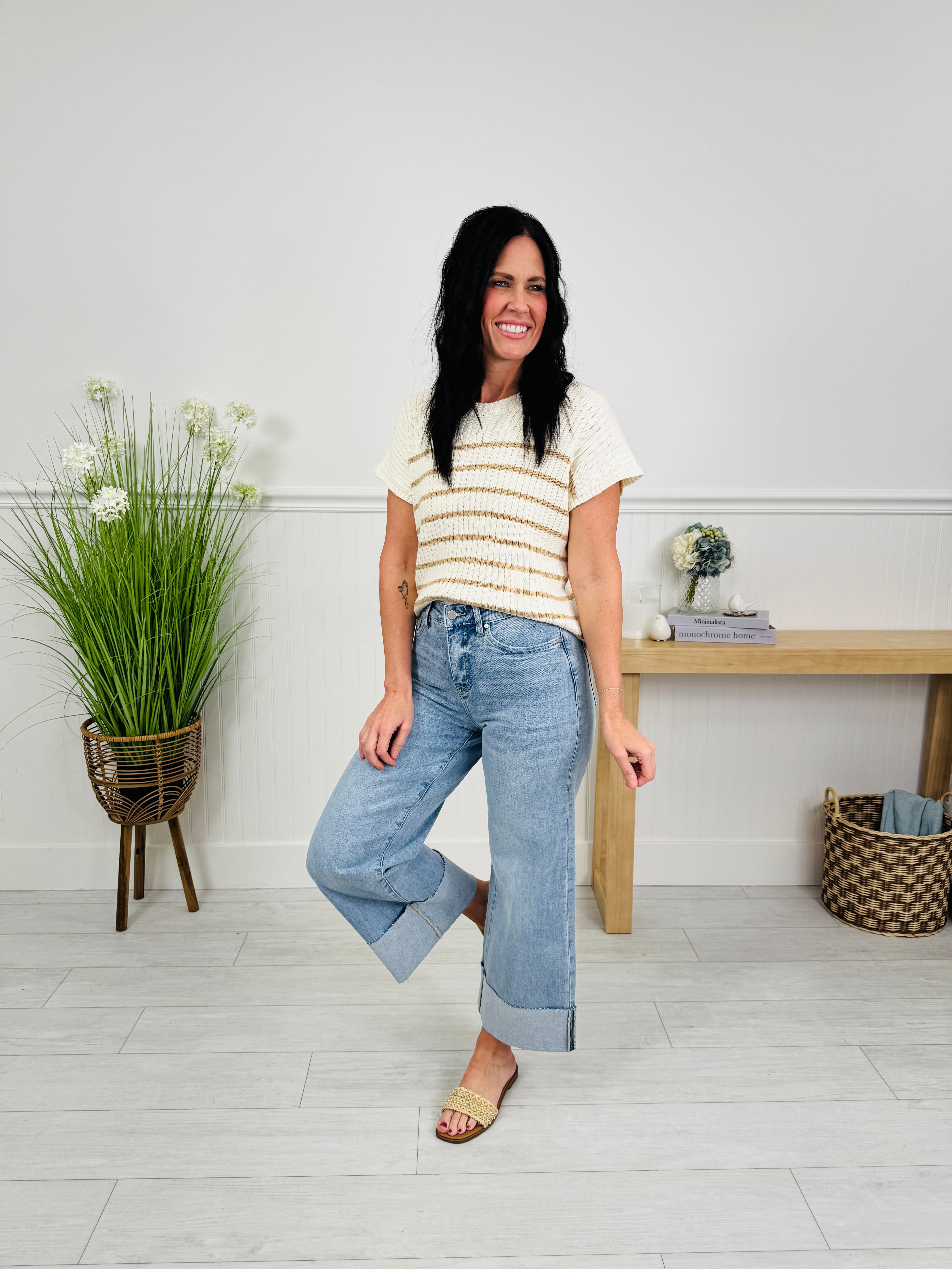 Right on Time Tummy Control Wide Leg Cropped Jeans