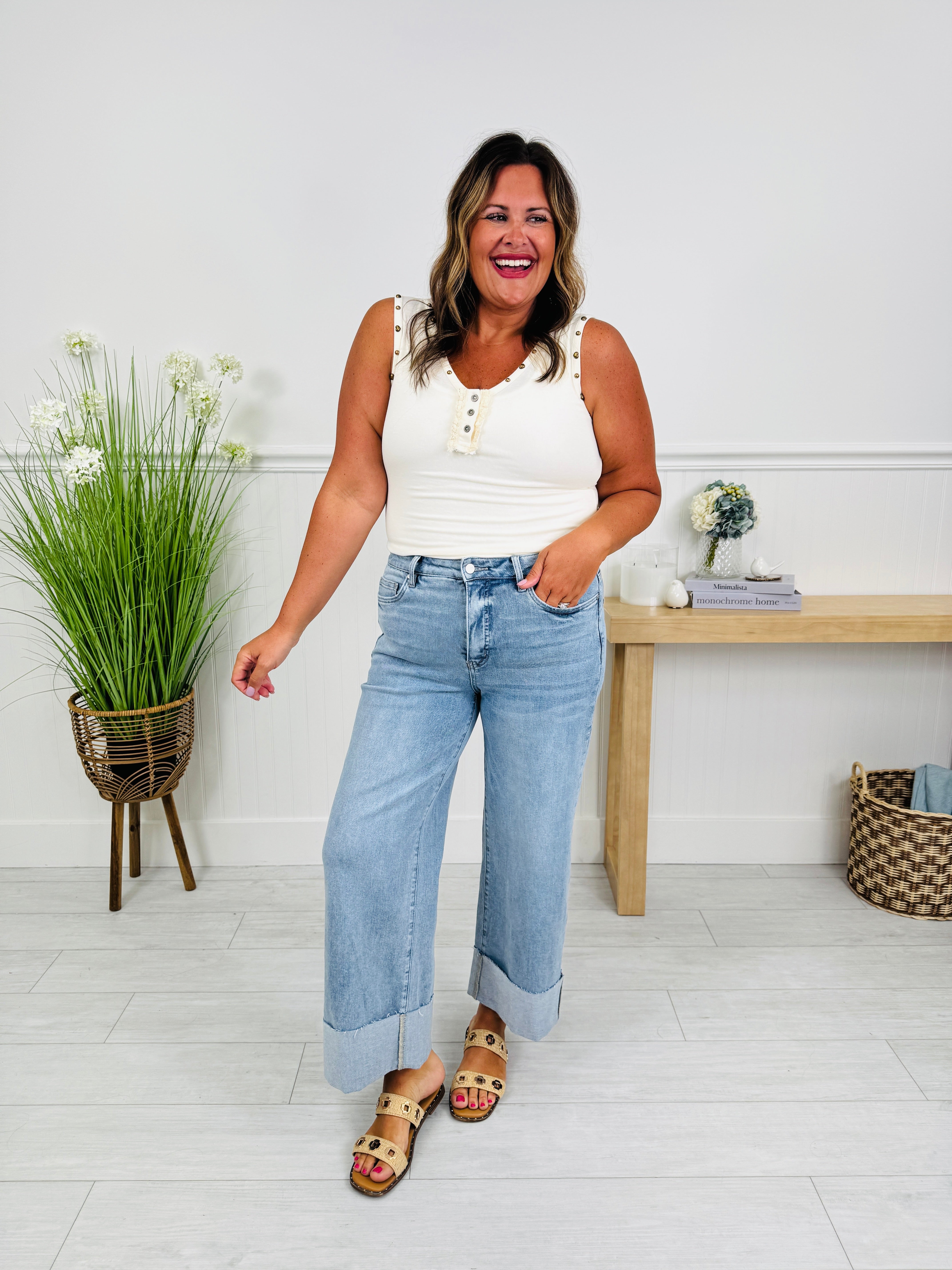 Right on Time Tummy Control Wide Leg Cropped Jeans