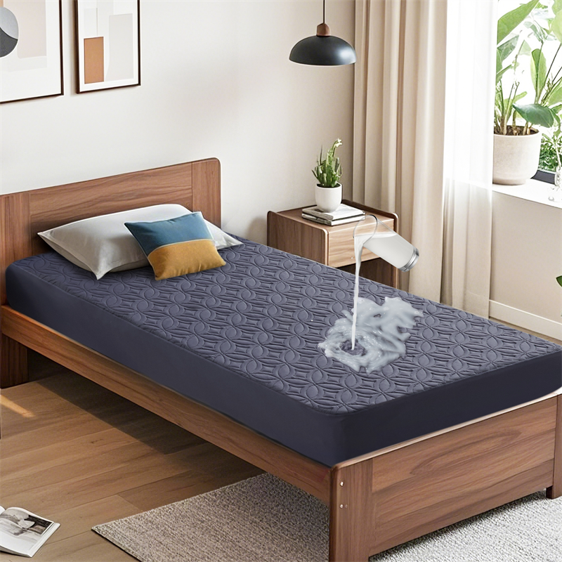 Waterproof Single Bed Noiseless Solid Color Good Luck Charm Print Mattress Protector