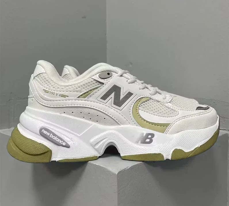 New Balance® 2026 divatos, légáteresztő edzőcipők