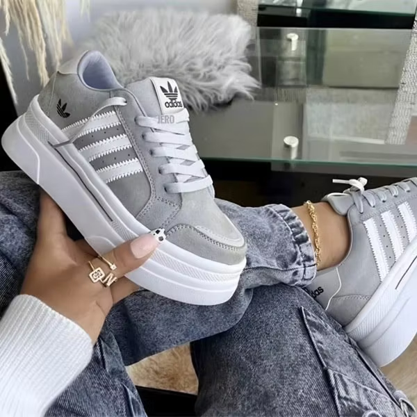 Nowe buty damskie Adidas pojawią się w sprzedaży w 2026 roku🔥