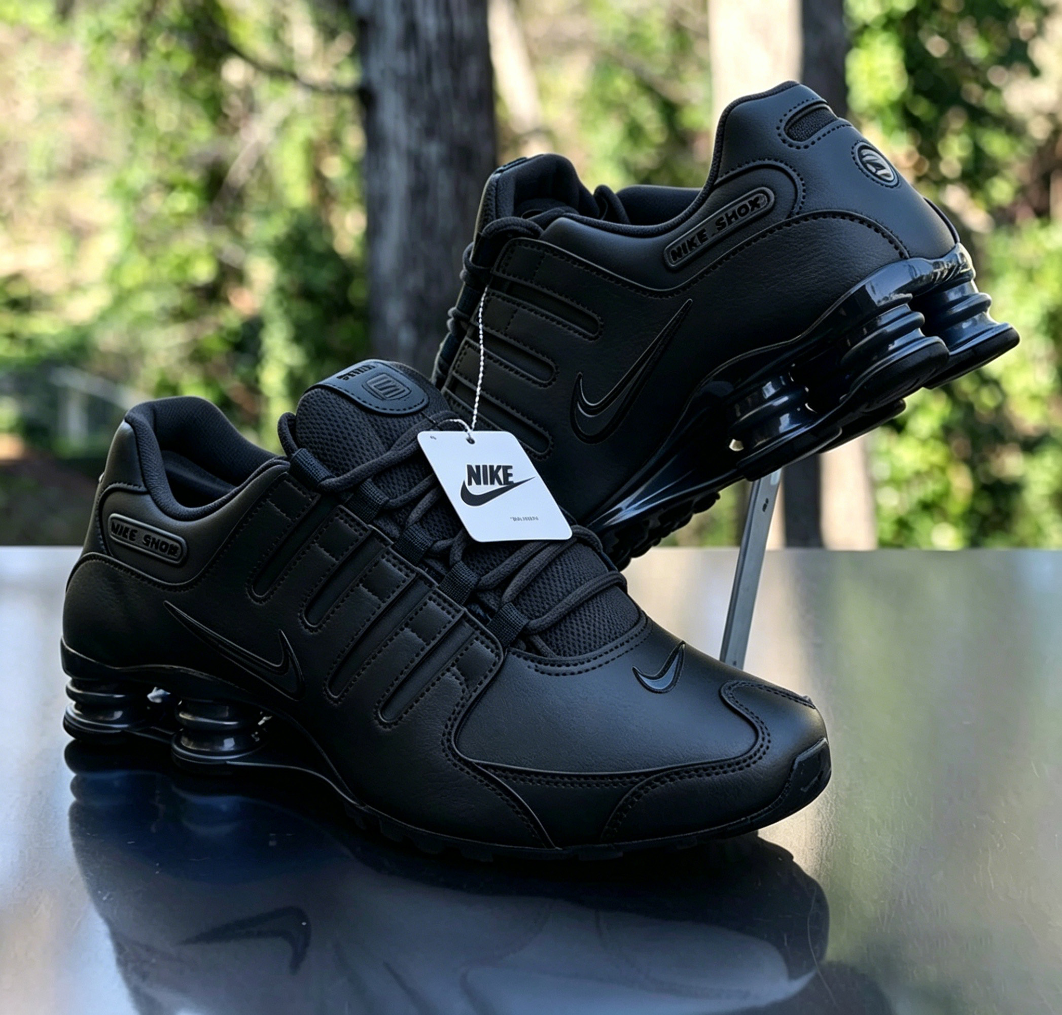 Męskie buty sportowe z serii Nike Shox