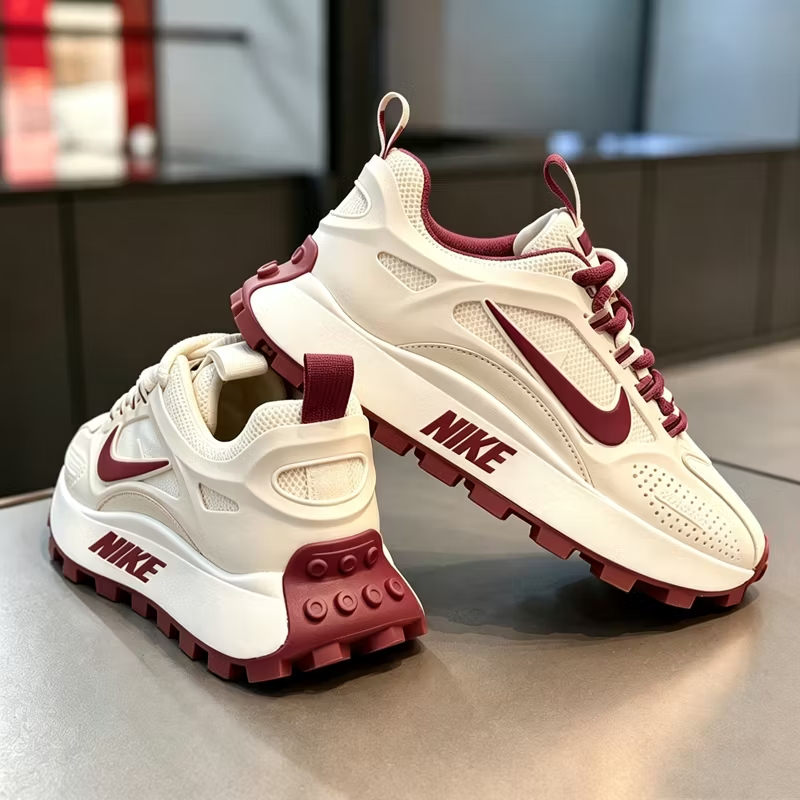 Nike univerzális trendi sportcipők vastag, ütéscsillapító talppal és csúszásgátló mintázatú külső talppal