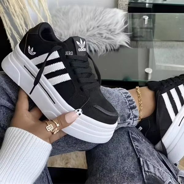 Nowe buty damskie Adidas pojawią się w sprzedaży w 2026 roku🔥