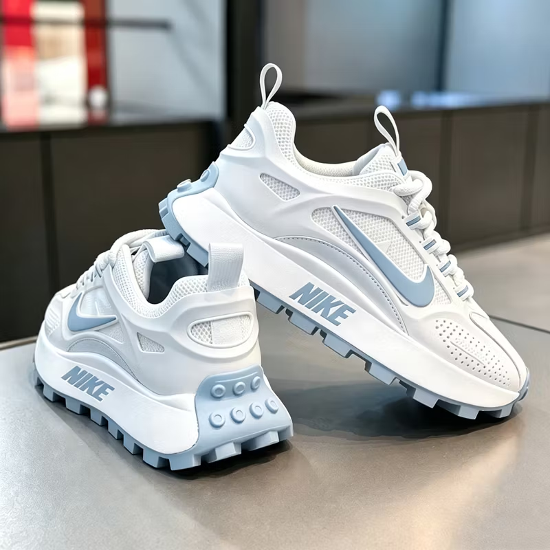 Nike univerzális trendi sportcipők vastag, ütéscsillapító talppal és csúszásgátló mintázatú külső talppal