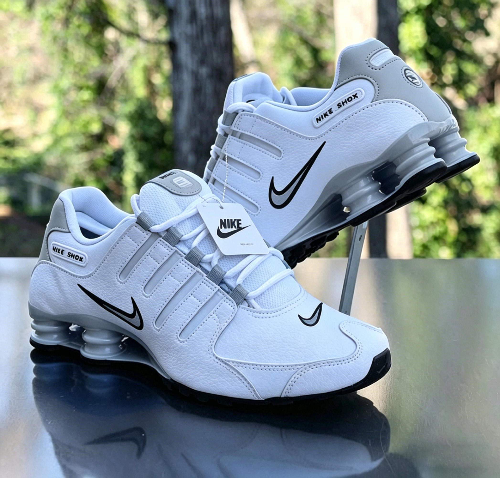 Męskie buty sportowe z serii Nike Shox