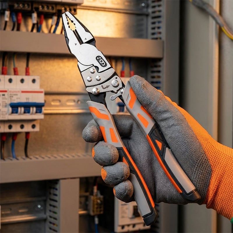 Ratcheting Multifunction Wire Pliers