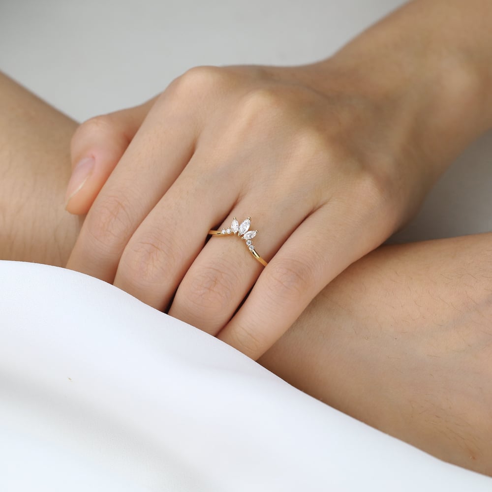V-Shaped Lab Grown Diamond Rings 0.2ct Cluster Wedding Band in Yellow Gold
