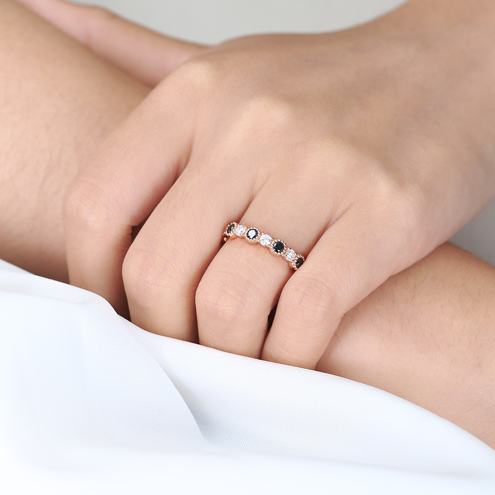 0.6ctw Round Cut Lab Grown Diamond & Black Diamond Rings Beaded Rings Straight Wedding Band in Rose Gold