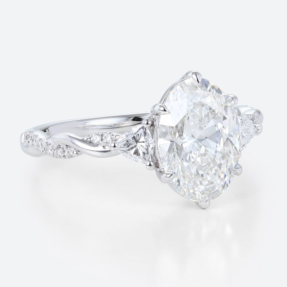 Lab Produced Diamonds Rings Oval Wedding Rings Gold Ring White