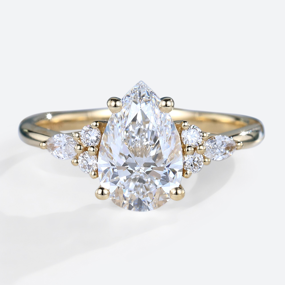 1.5ct Colorless VS+ Pear Shaped Lab Grown Diamond Classic 4-Prong Engagement Ring in Yellow Gold