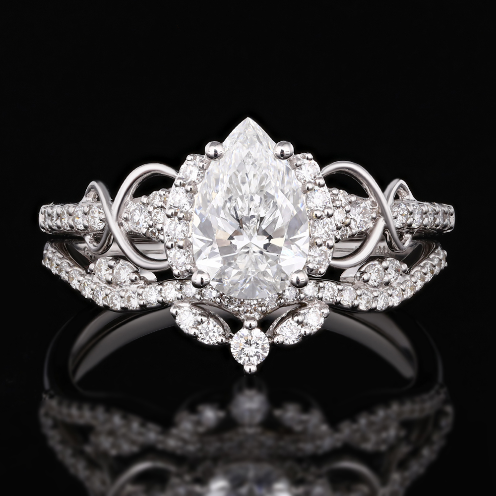 1ct Pear Cut Lab Grown Diamond Infinity Pavé Bridal Ring Set in Rose Gold
