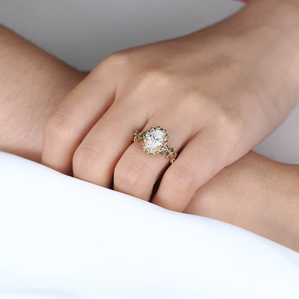 6 Prong Oval Engagement Ring 0.9 Carat Diamond Ring Lab Grown