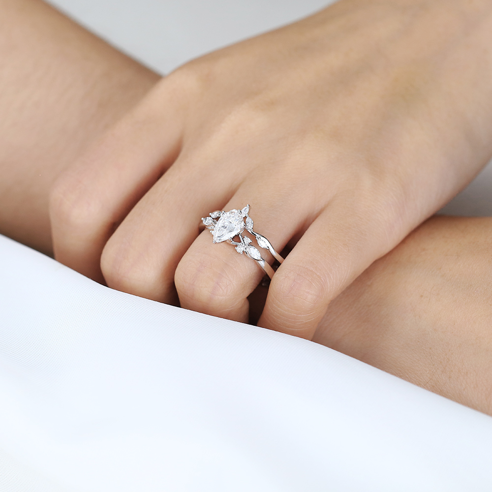 White Gold Pear Shaped Lab Diamond Ring Set with Vine Filigree Band