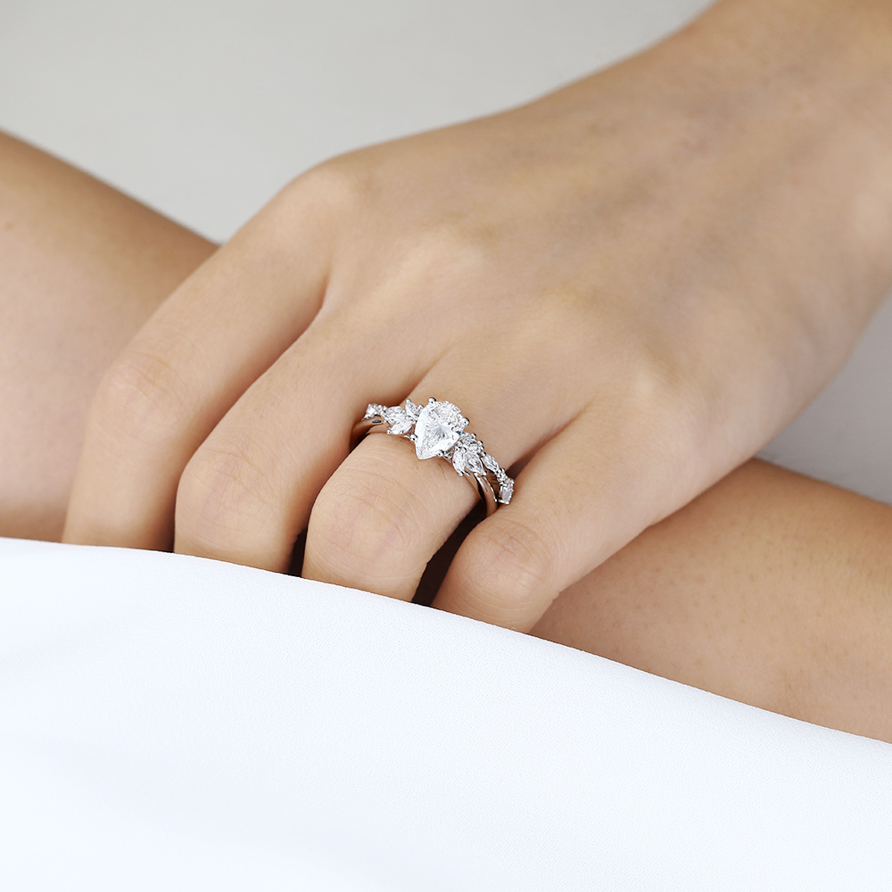 Engagment Ring Pear Shaped Diamond Rings Lab Diamonds Ring Set