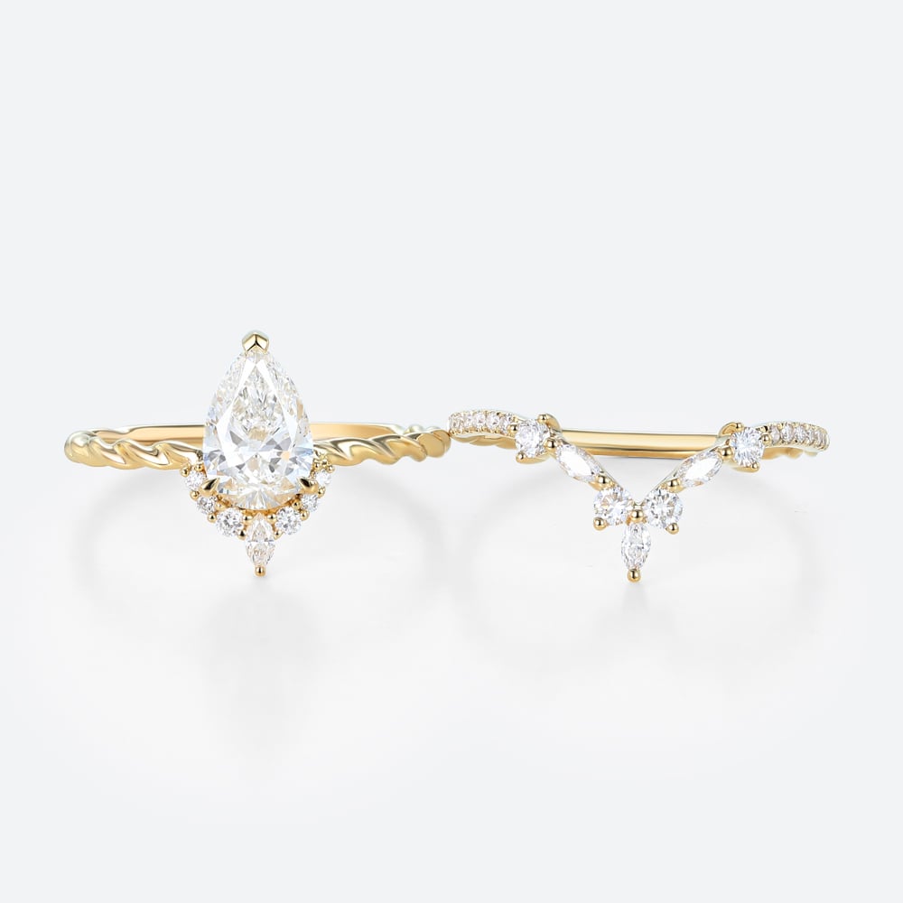 Pear Lab Diamond Bridal Set with Twisted Band & V Tiara Band