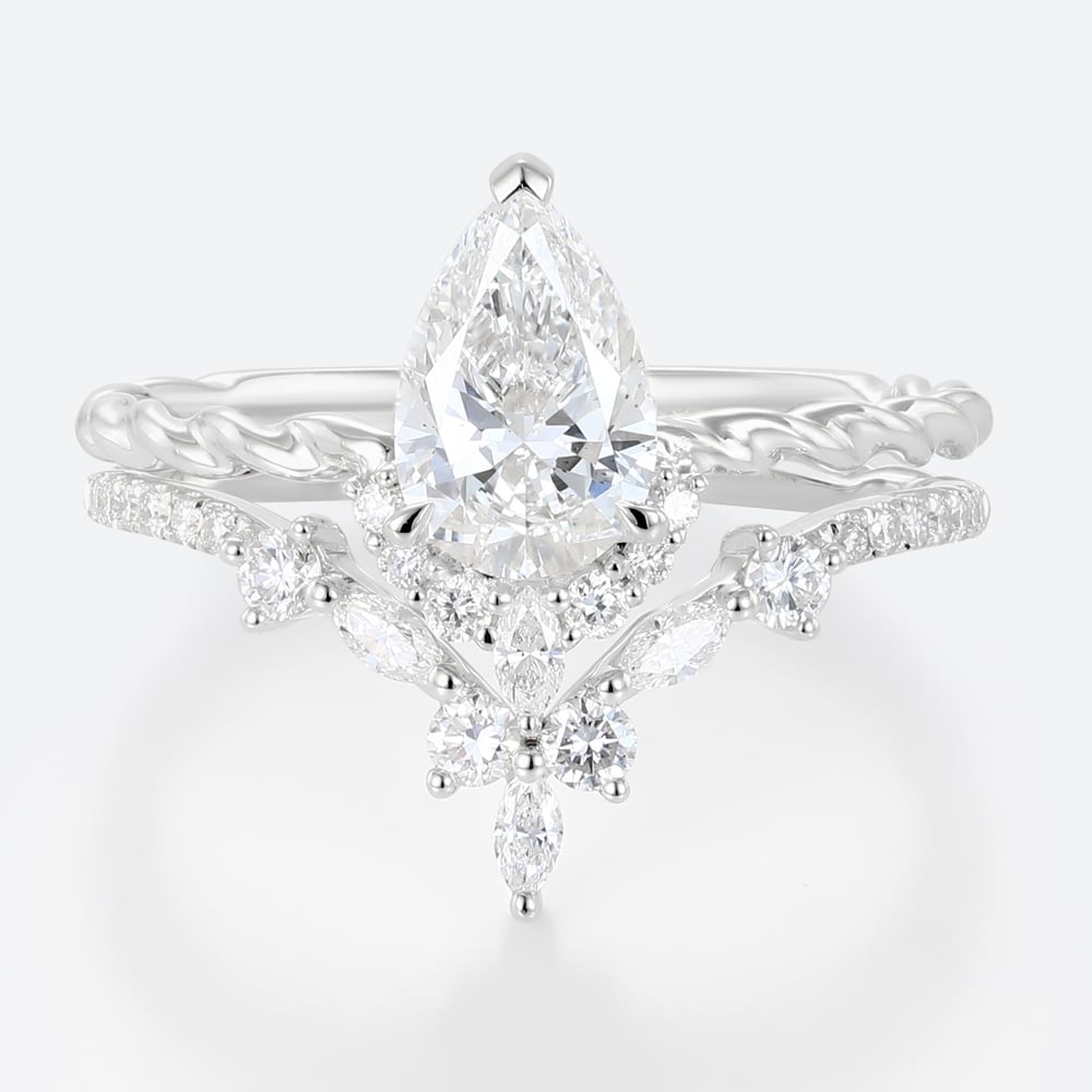 Pear Lab Diamond Bridal Set with Twisted Band & V Tiara Band