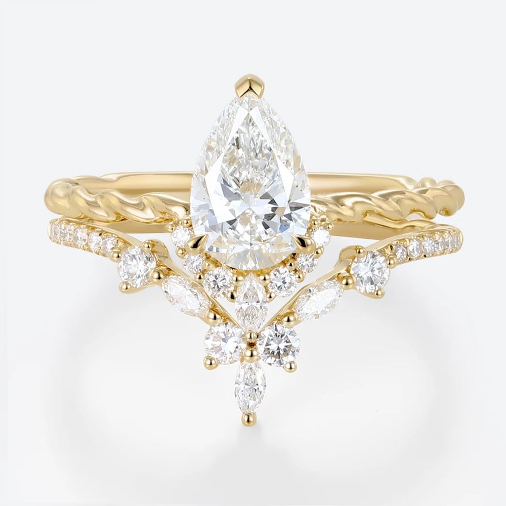 Pear Lab Diamond Bridal Set with Twisted Band & V Tiara Band