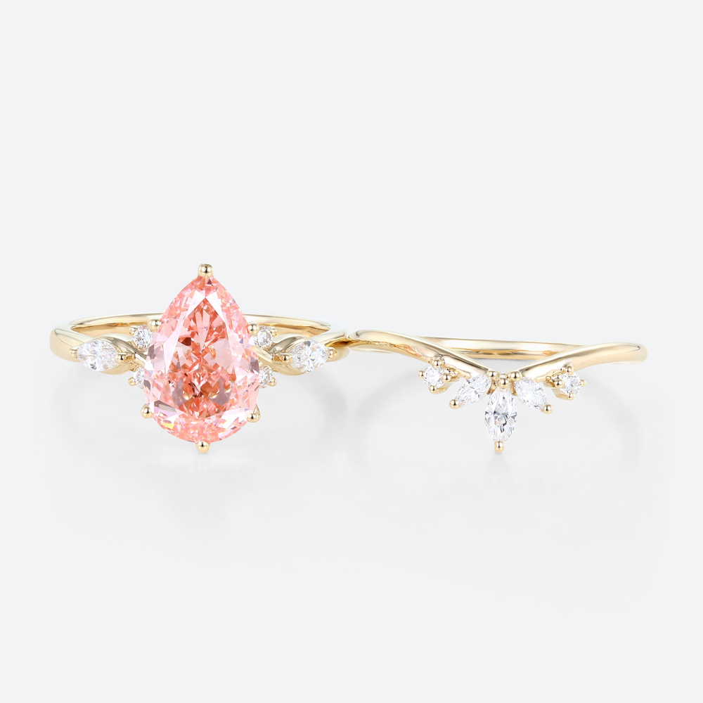 3ct Pink Diamond Engagement Rings​ Set 3ct Pear 4-Prong Bridal Ring in Yellow Gold