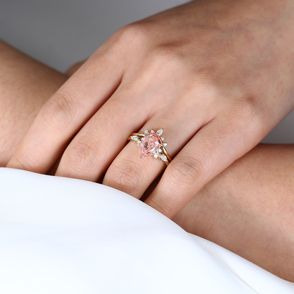 3ct Pink Diamond Engagement Rings​ Set 3ct Pear 4-Prong Bridal Ring in Yellow Gold