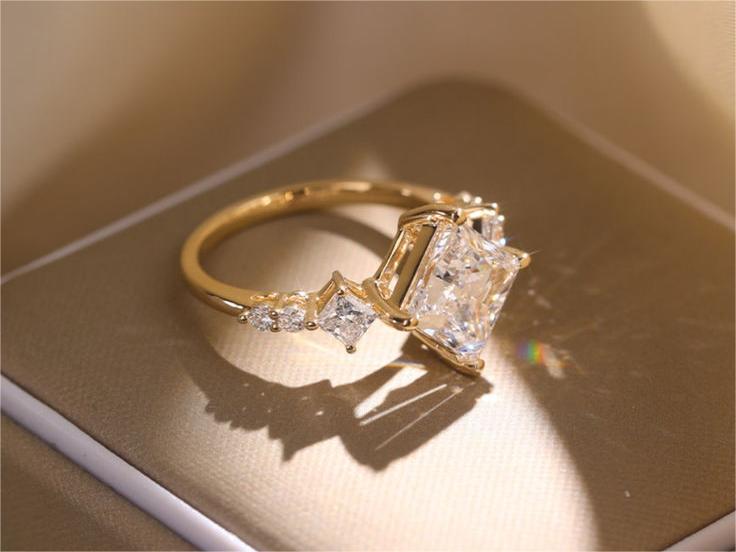 What Makes a Good Promise Ring?