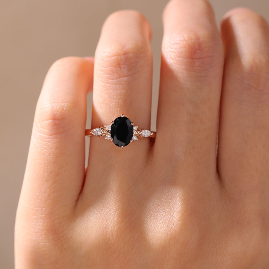 Which Zodiac Can Wear Black Onyx?
