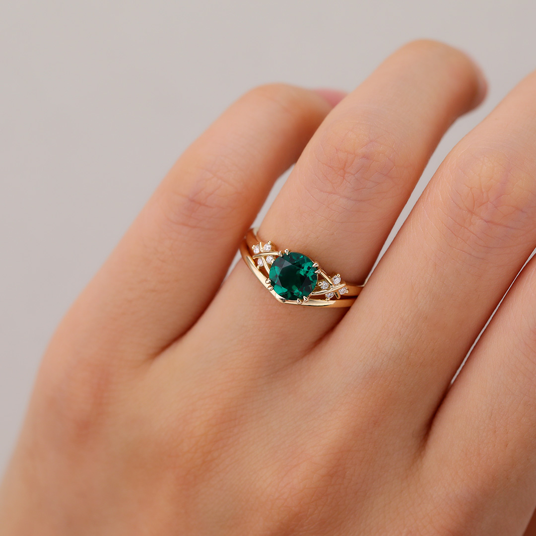 Lab Emeralds Round Engagement Ring Settings with Lab Diamonds