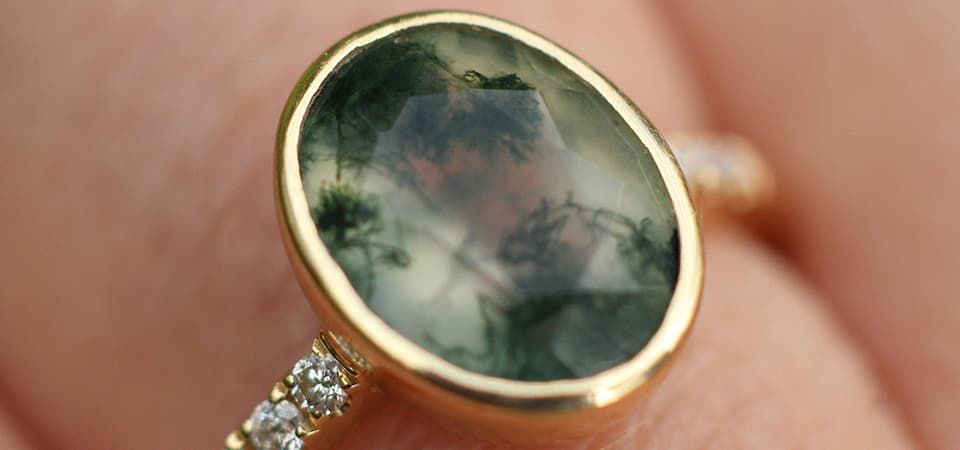 Information about moss agate